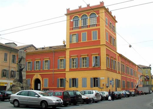 Manutenzione scuri in Legno Modena – Palazzo Taccoli